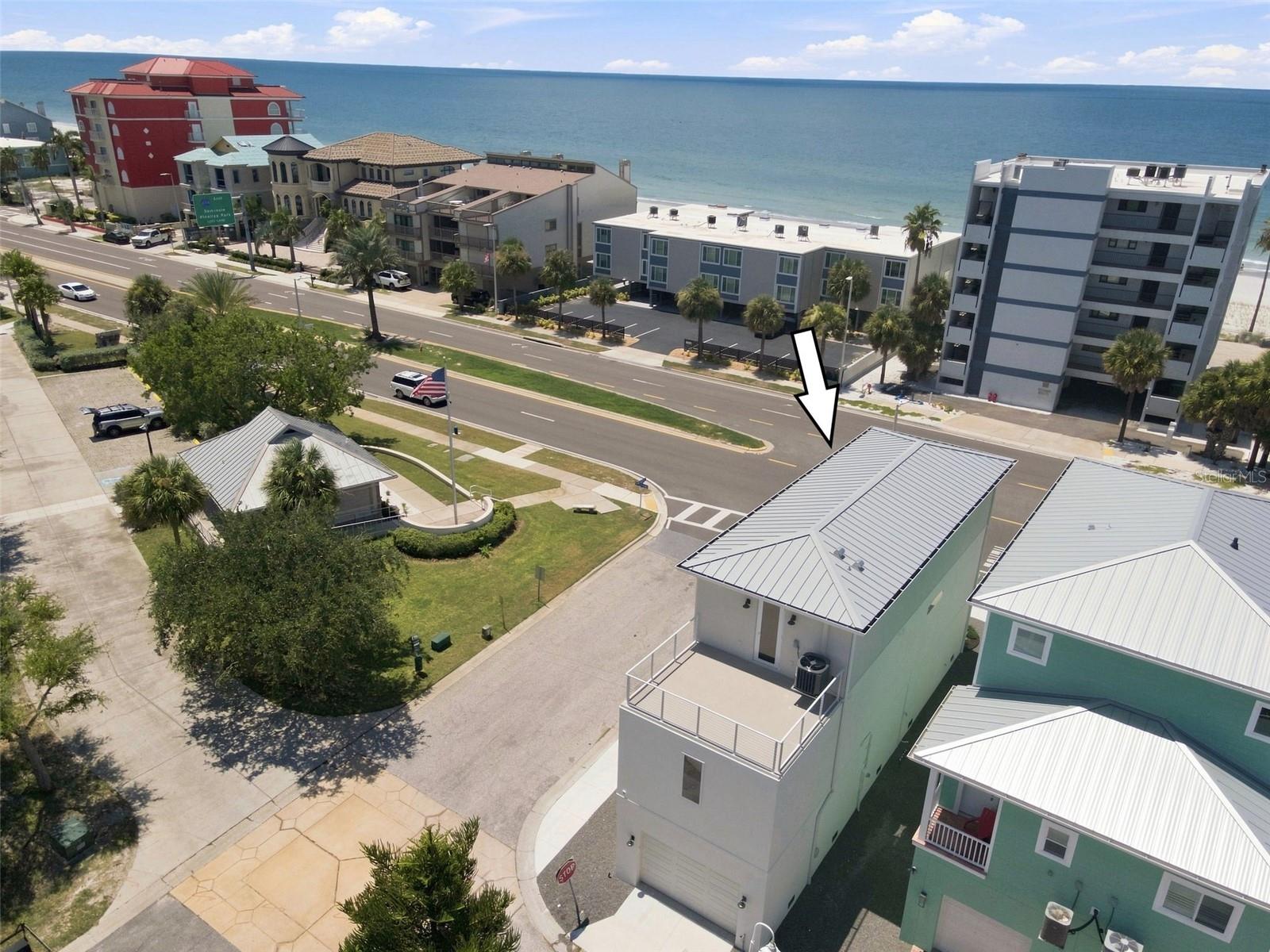 19101 GULF BLVD — photo 75