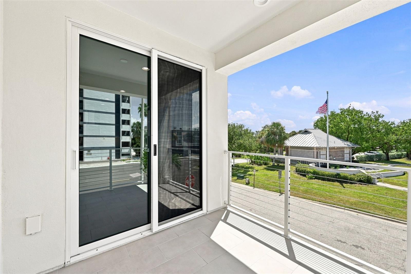 19101 GULF BLVD — photo 21
