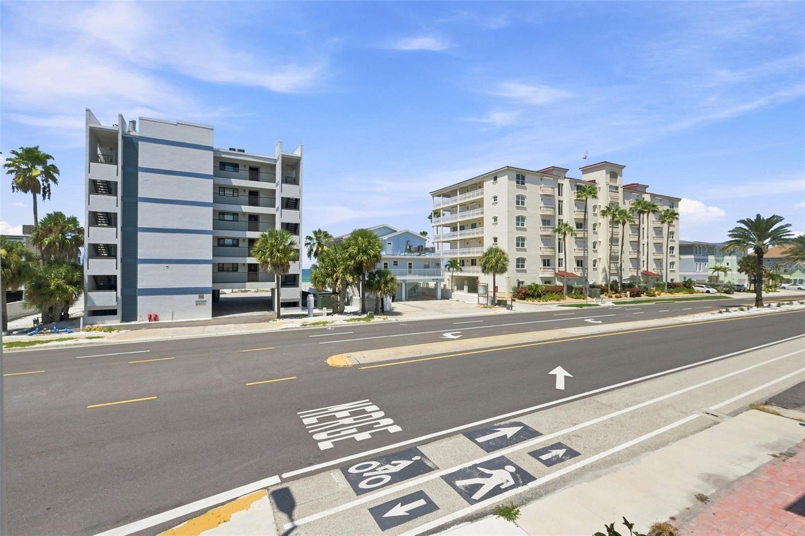 19101 GULF BLVD — photo 24
