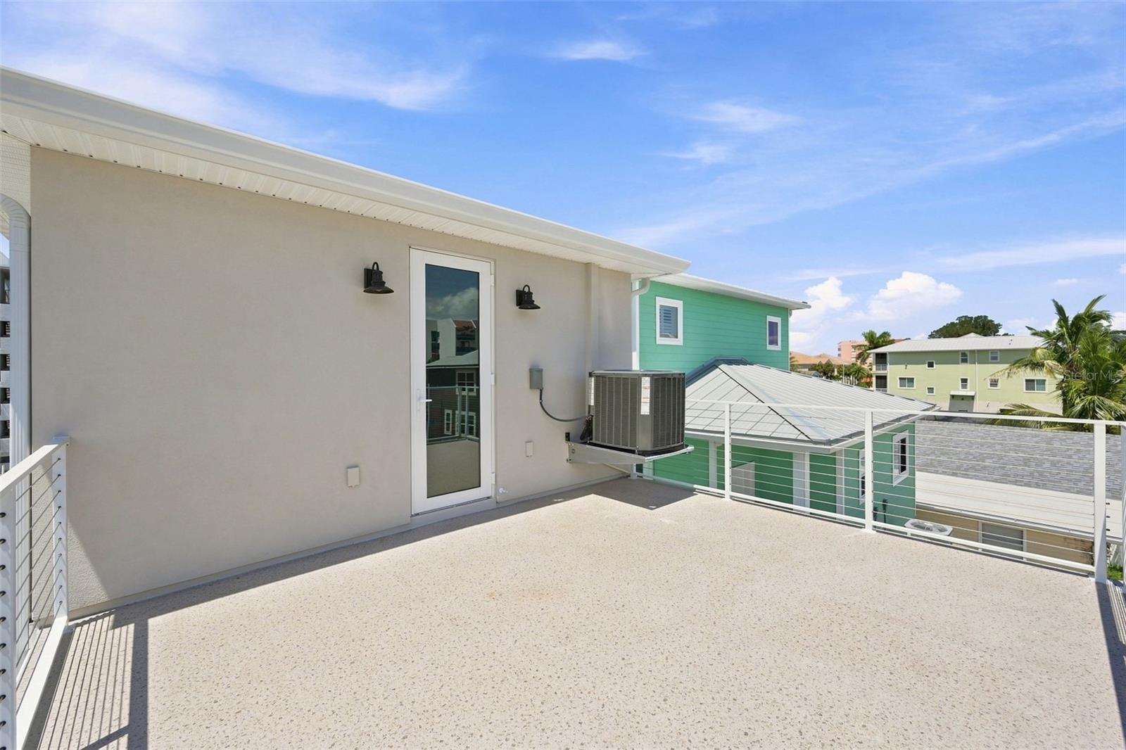 19101 GULF BLVD — photo 53
