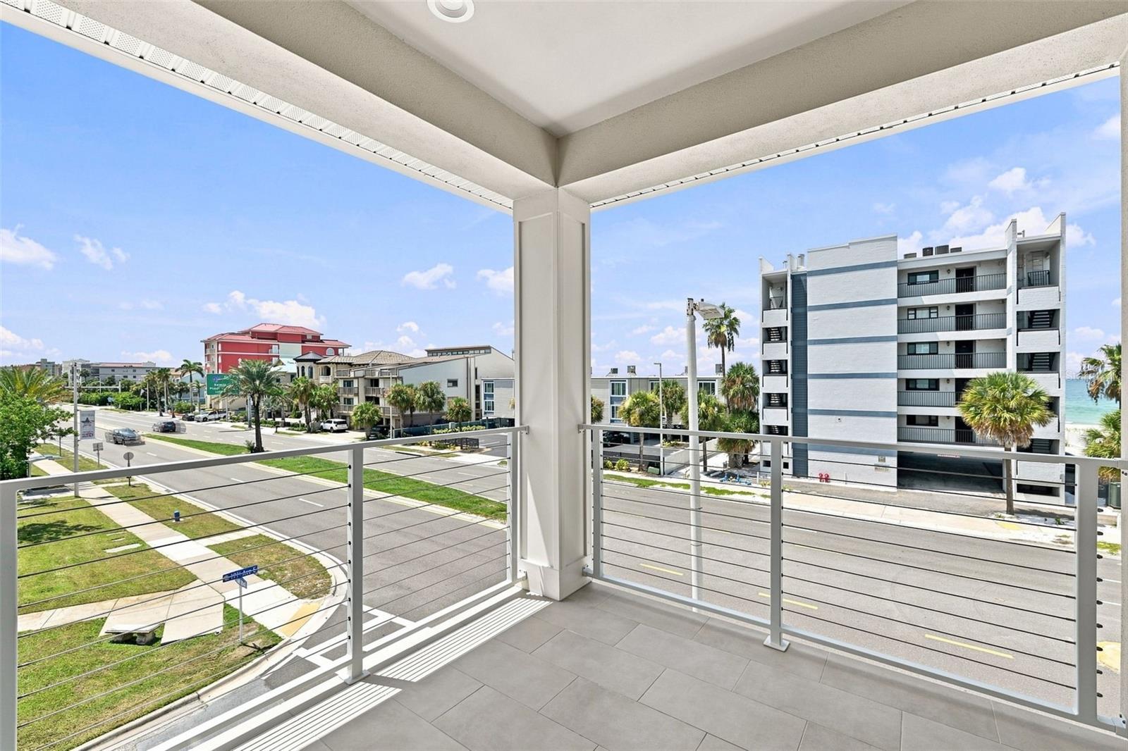19101 GULF BLVD — photo 40