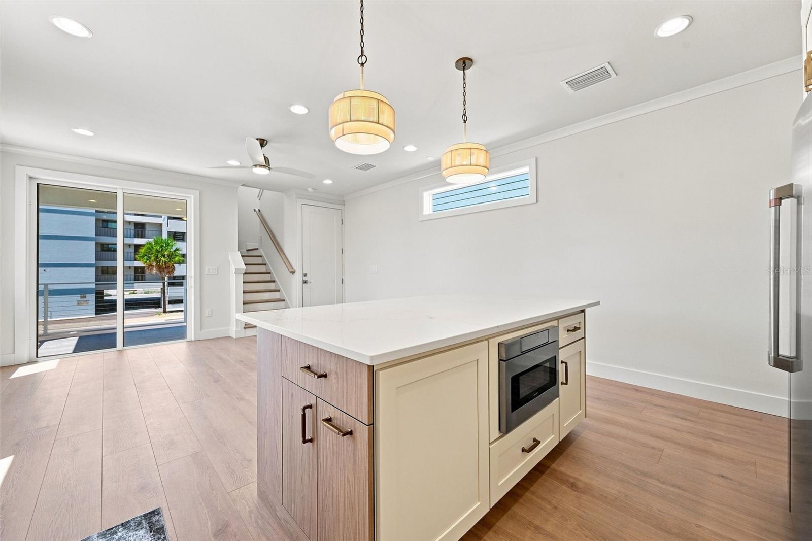 19101 GULF BLVD — photo 16