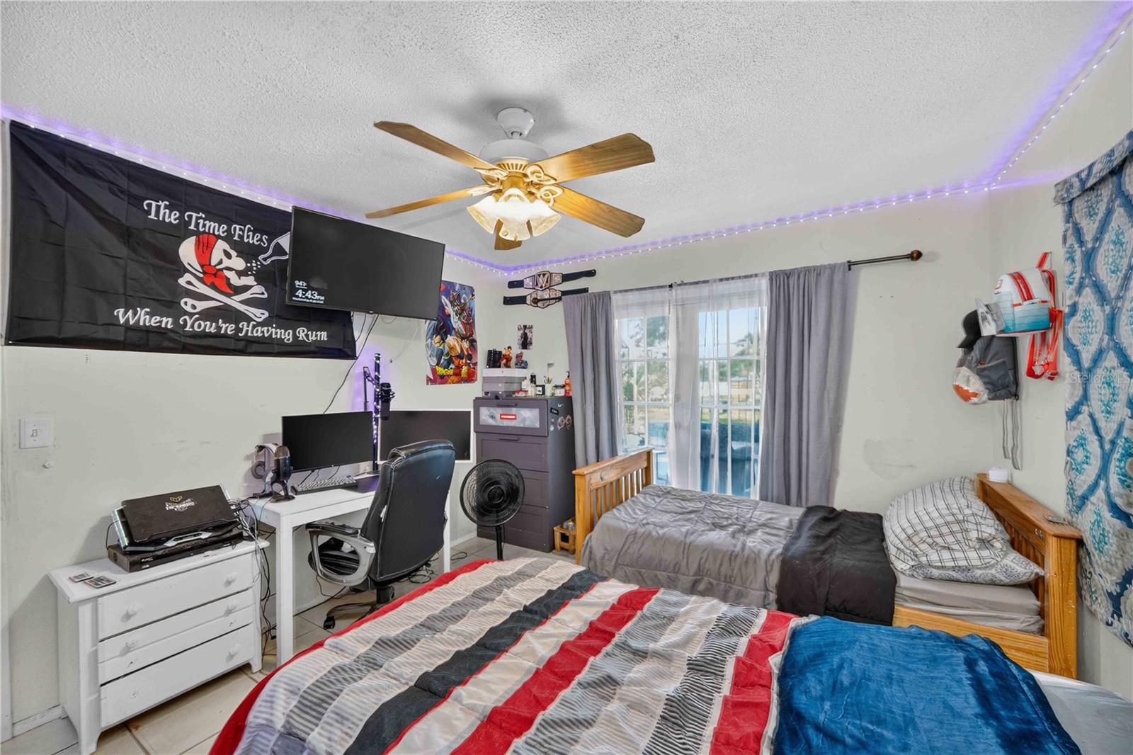 8093 HERBISON AVE — photo 23