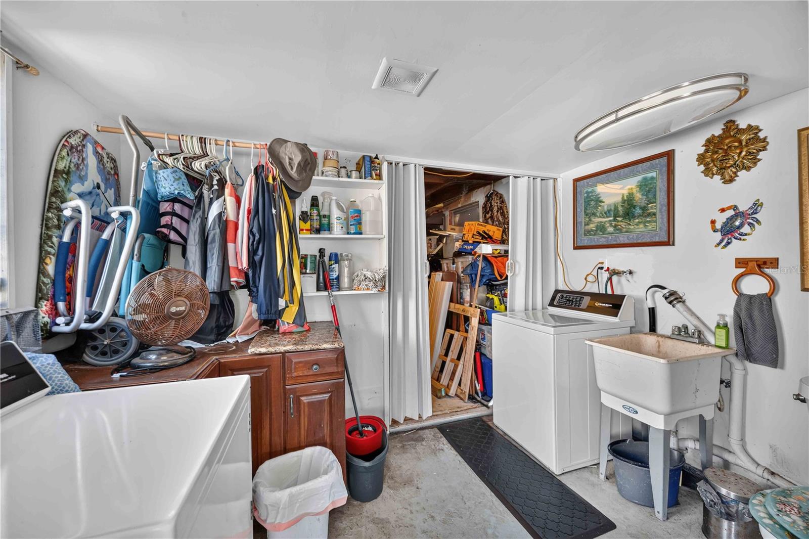 8093 HERBISON AVE — photo 27