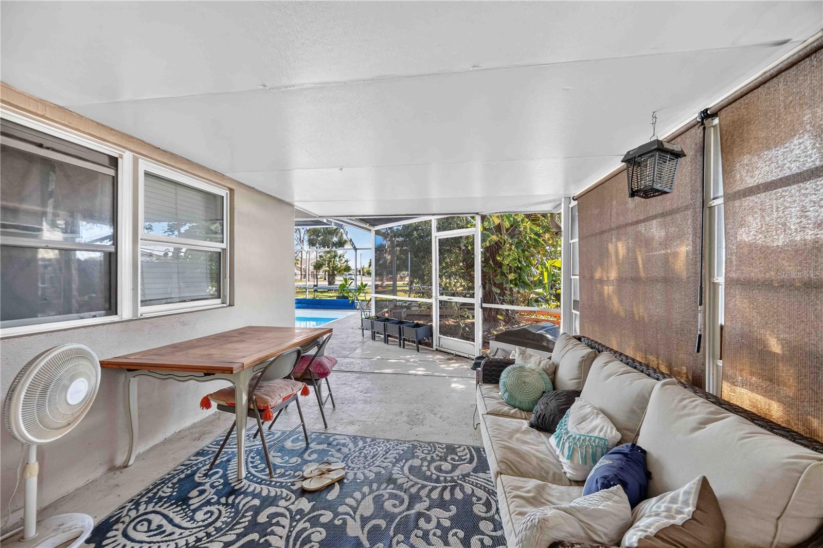 8093 HERBISON AVE — photo 4
