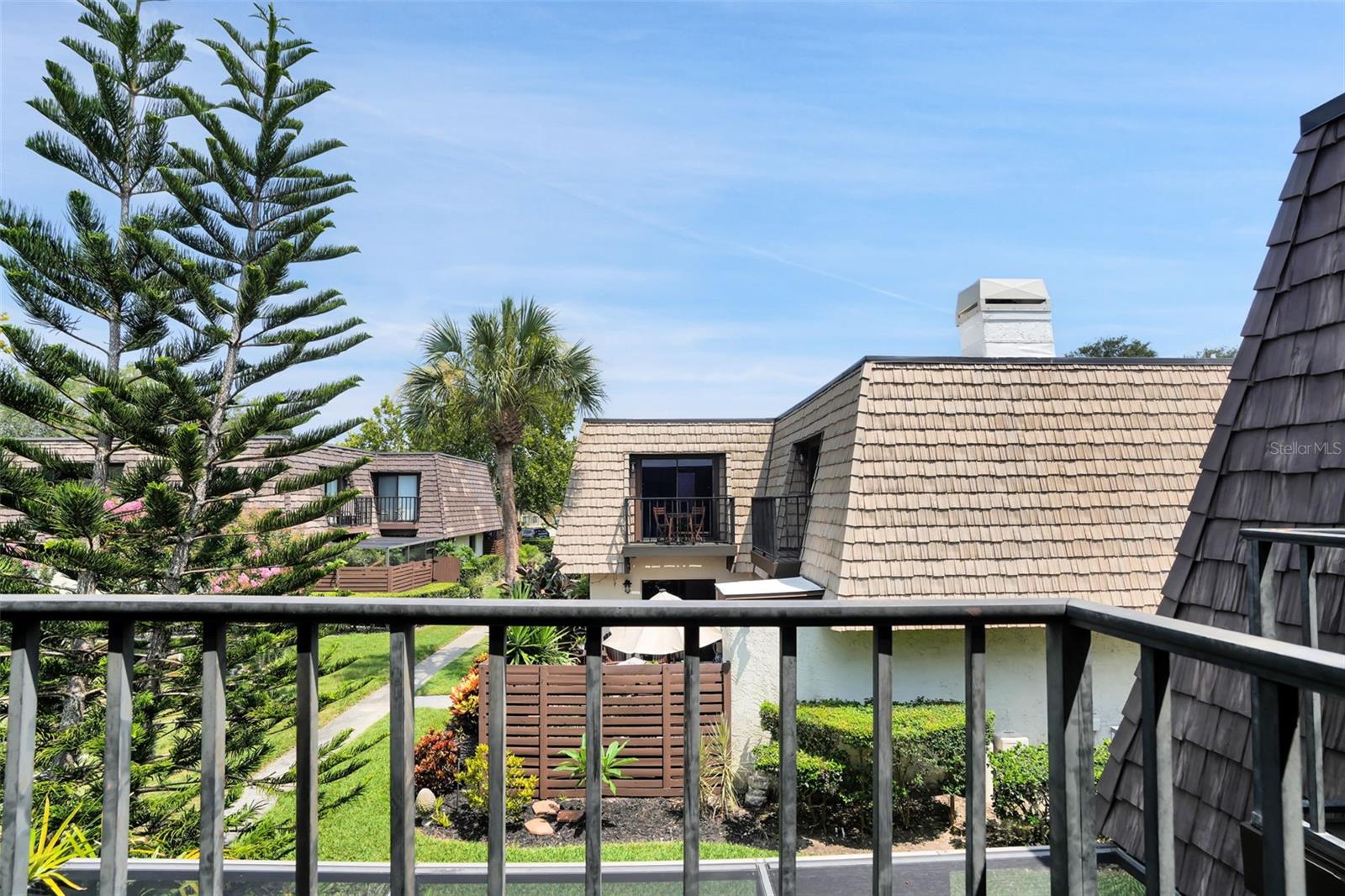 15217 W POND WOODS DR — photo 38