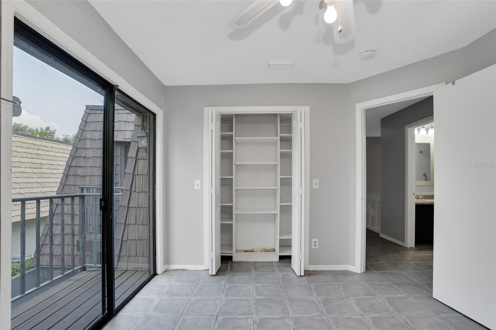 15217 W POND WOODS DR — photo 37