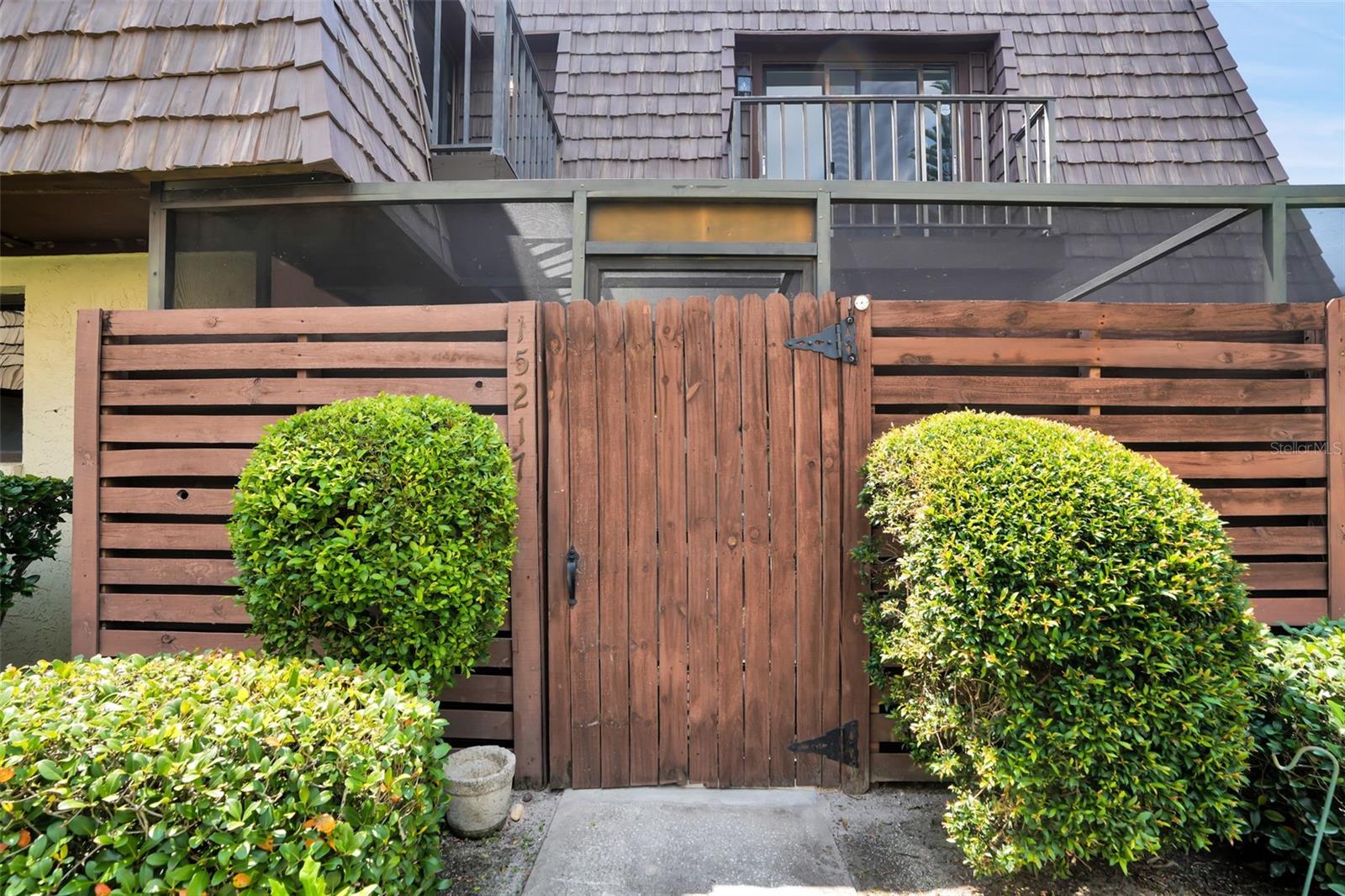 15217 W POND WOODS DR — photo 47