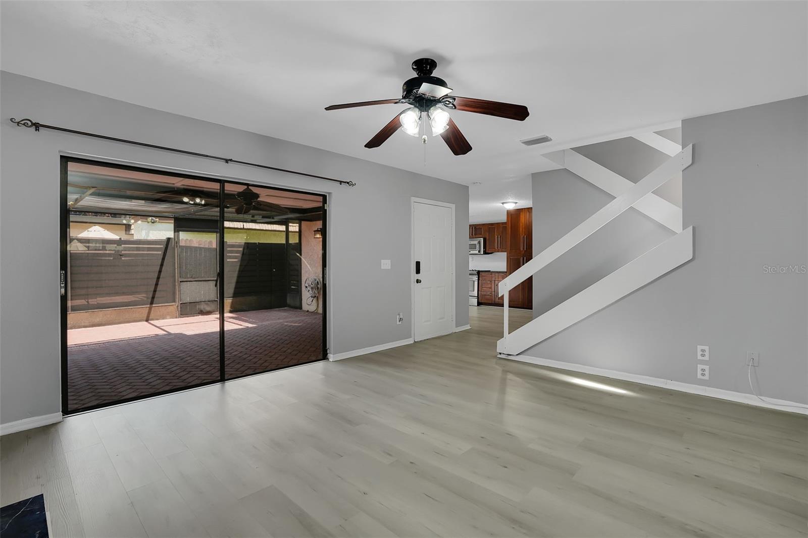 15217 W POND WOODS DR — photo 6