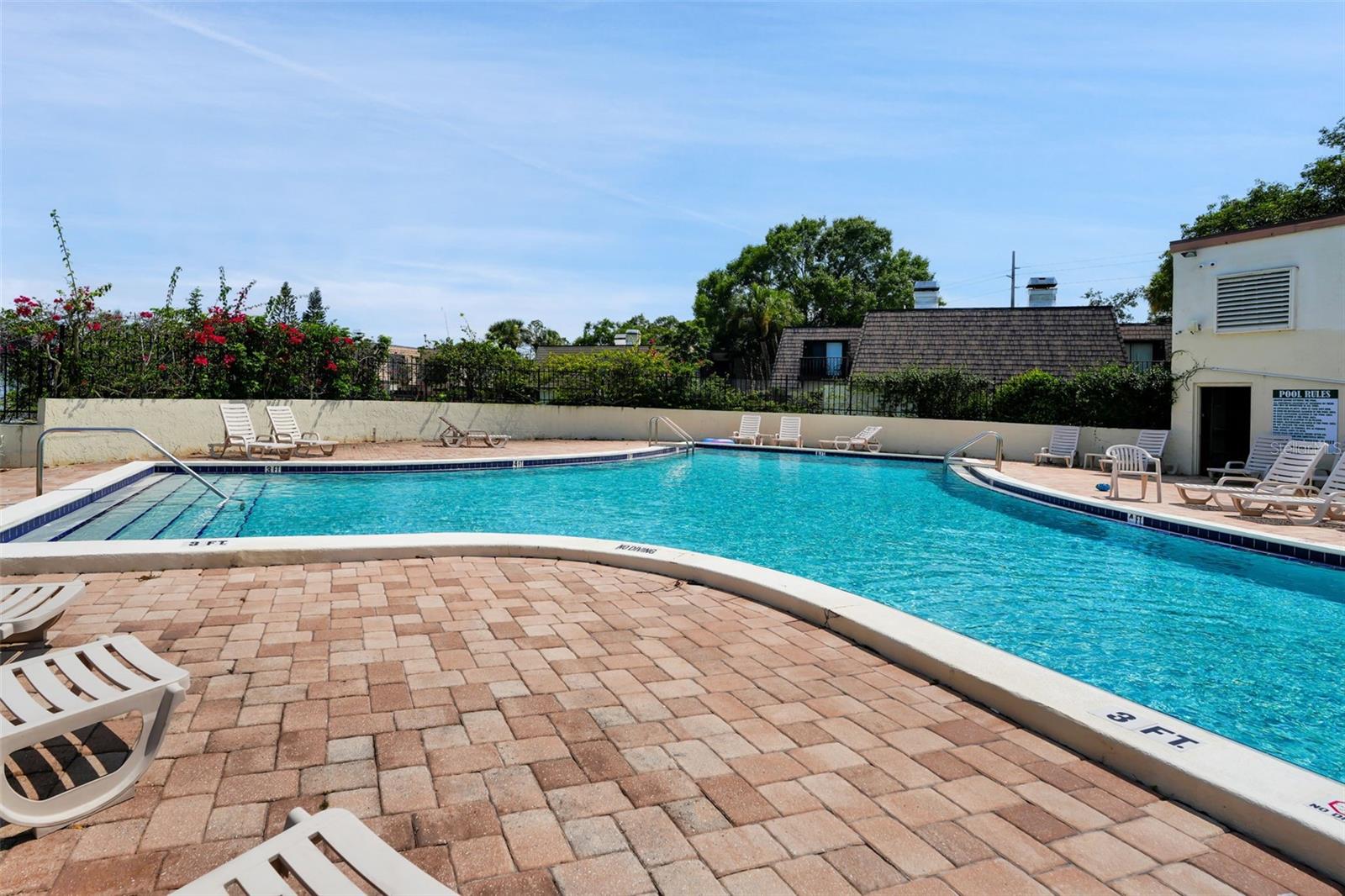 15217 W POND WOODS DR — photo 60
