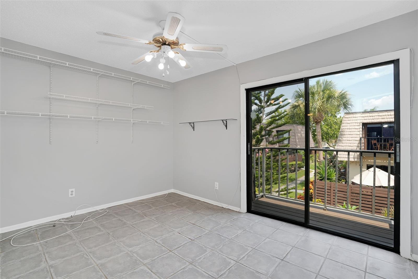 15217 W POND WOODS DR — photo 34