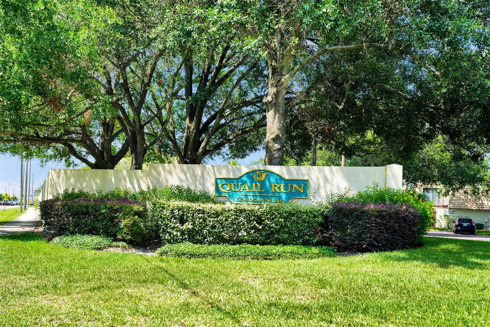 15217 W POND WOODS DR — photo 2