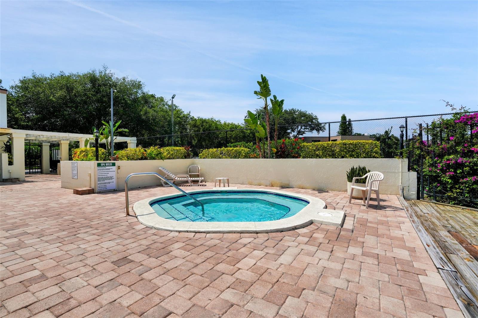 15217 W POND WOODS DR — photo 62