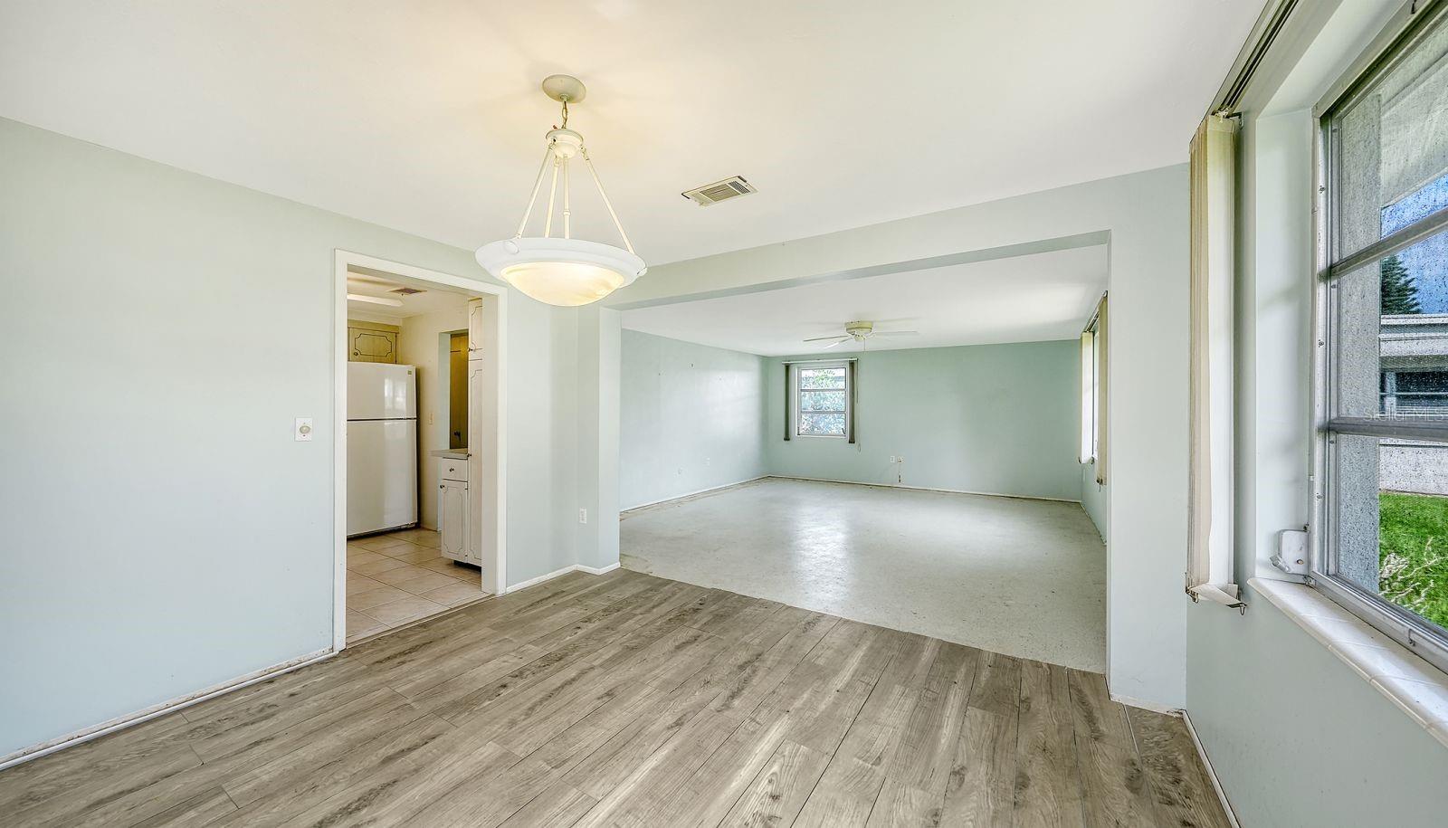 1523 LAKESIDE DR #15 — photo 7