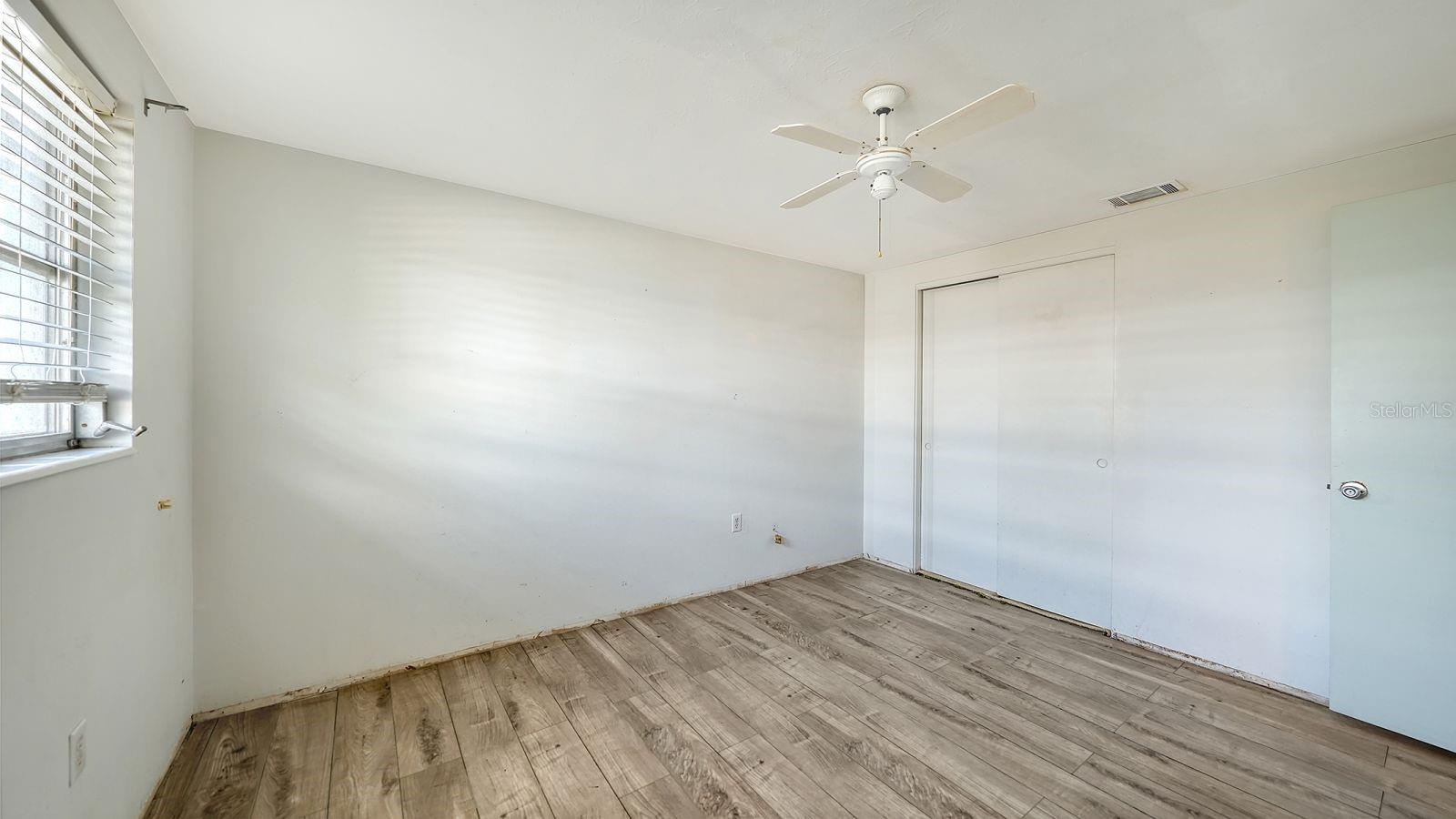 1523 LAKESIDE DR #15 — photo 26