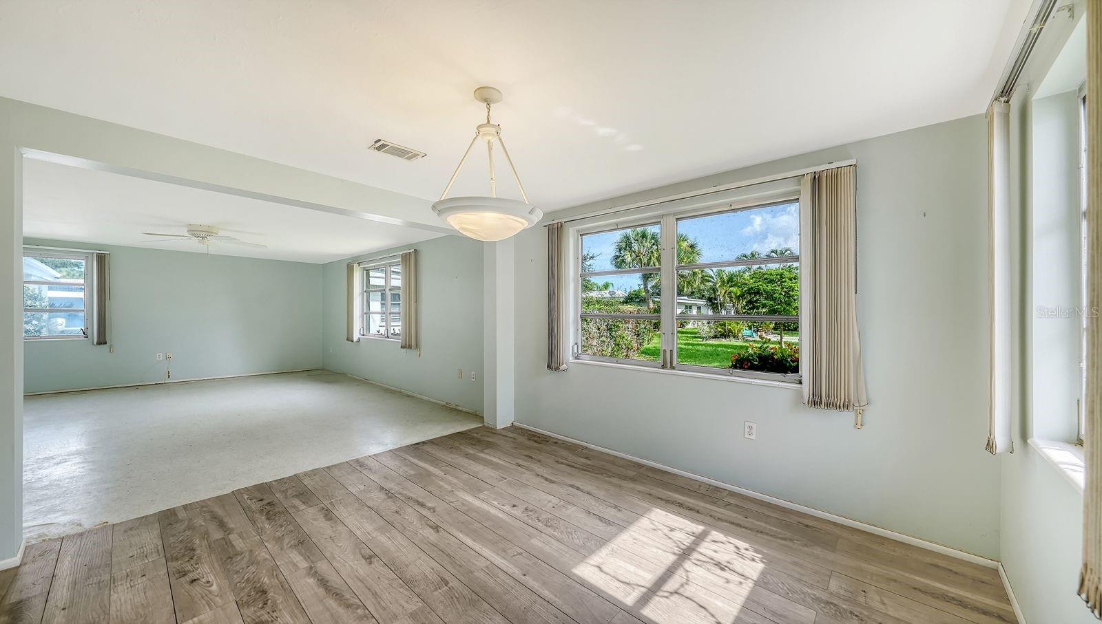 1523 LAKESIDE DR #15 — photo 6