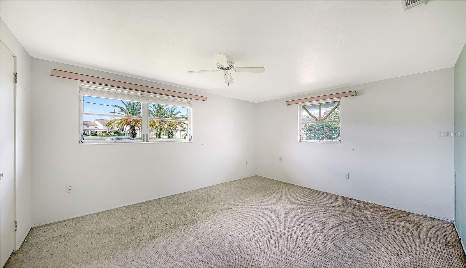 1523 LAKESIDE DR #15 — photo 17