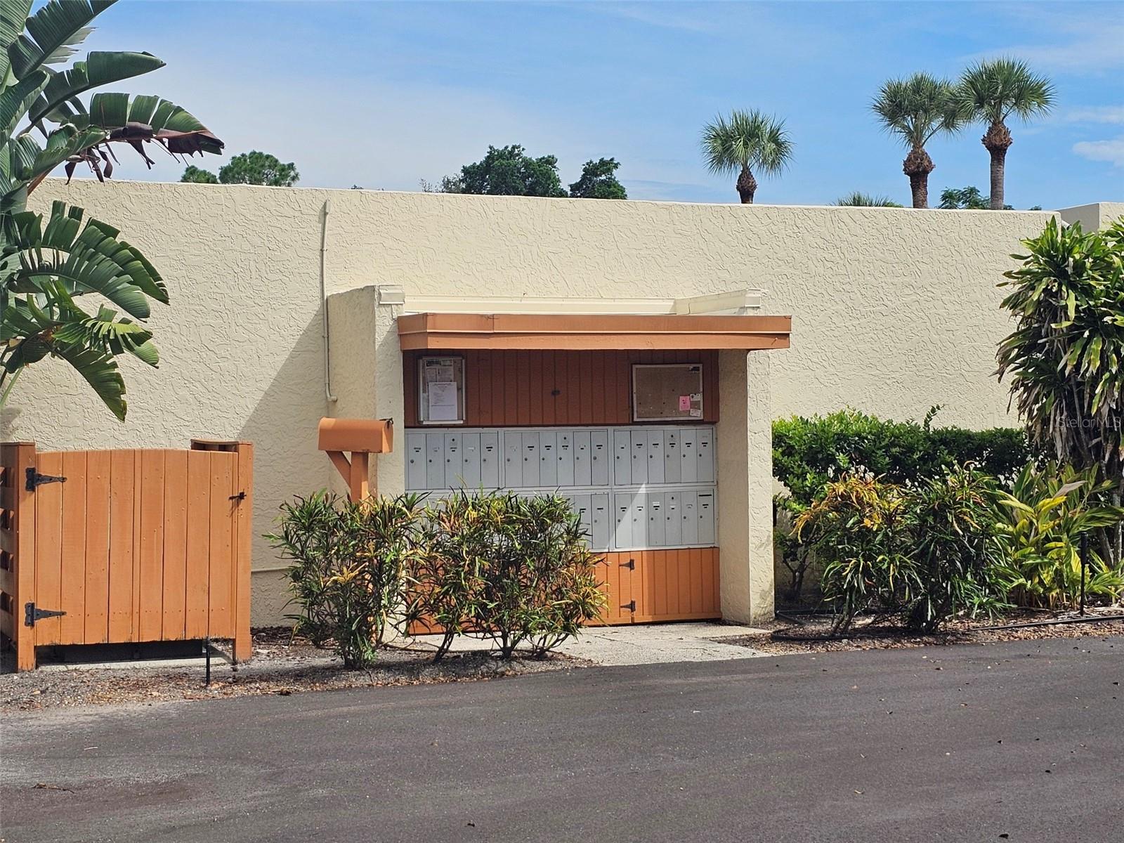 153 WILD PALM DR #1610 — photo 33