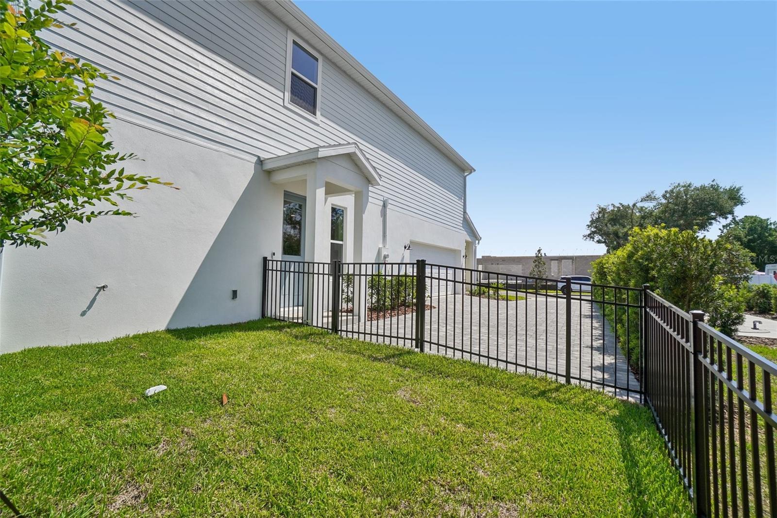 649 SILVER STREAM CT — photo 35