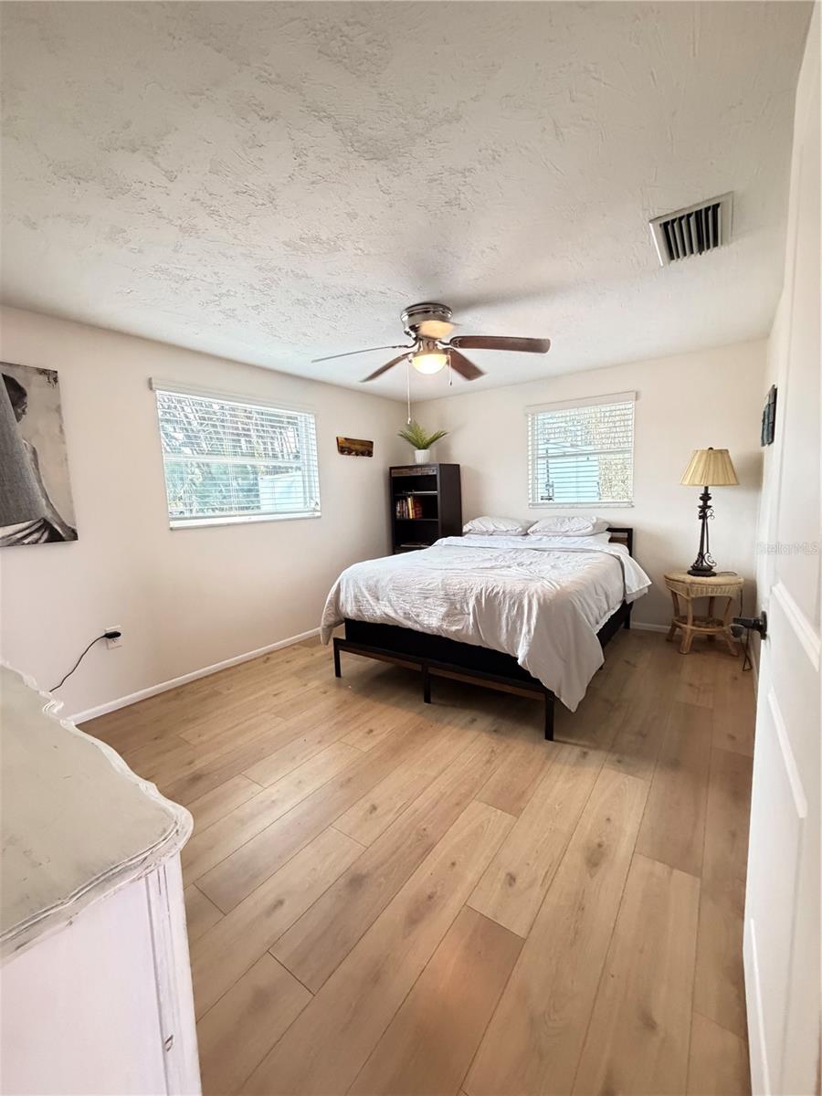 1322 N PINELLAS AVE — photo 22
