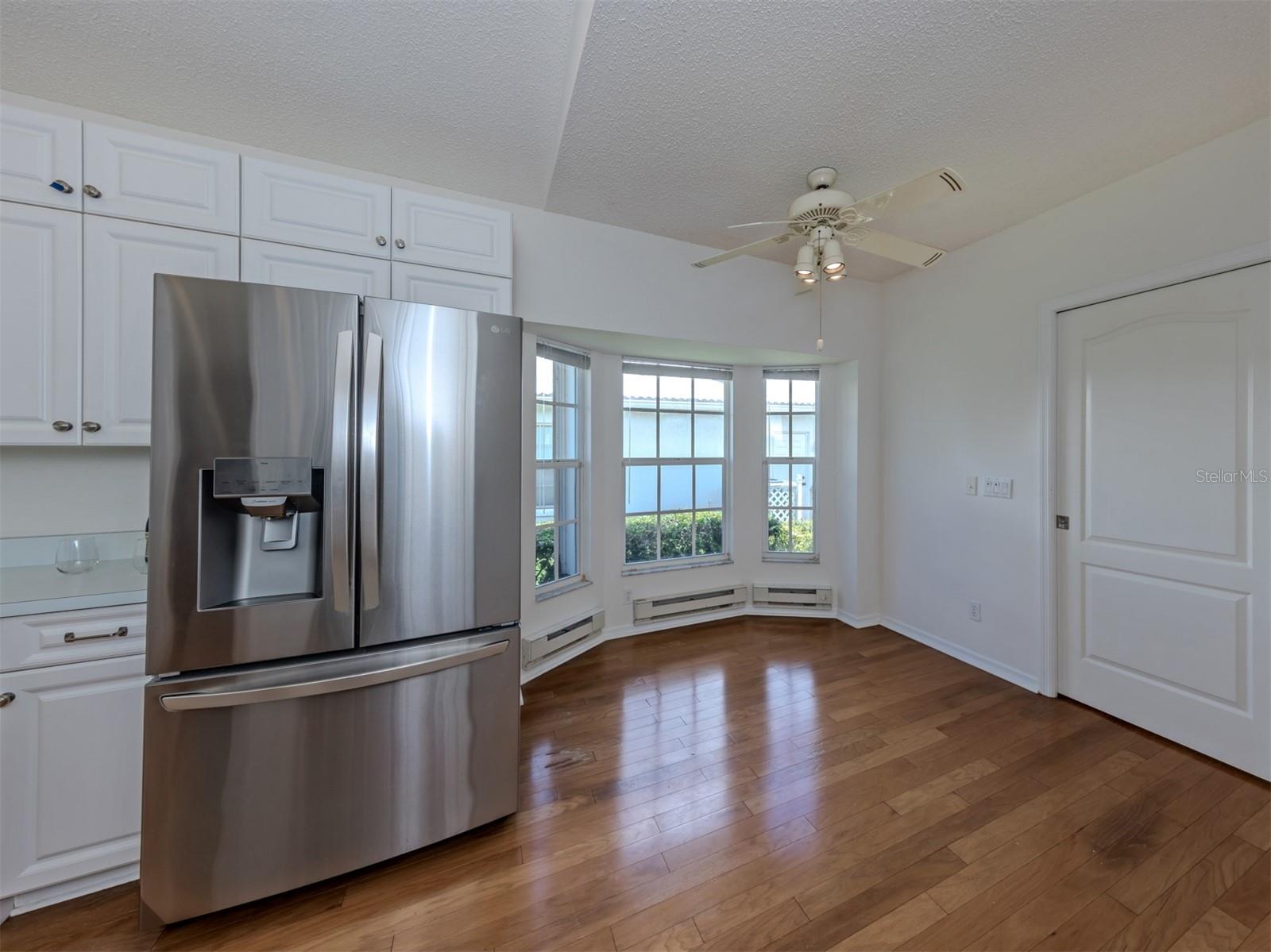1520 JASPER CT — photo 9