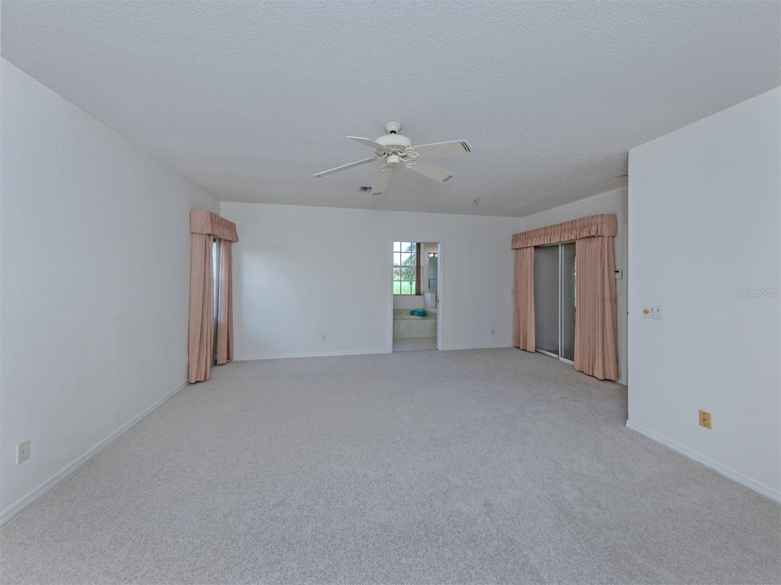 1520 JASPER CT — photo 12
