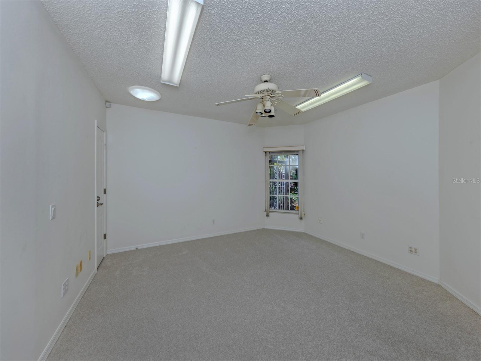 1520 JASPER CT — photo 18