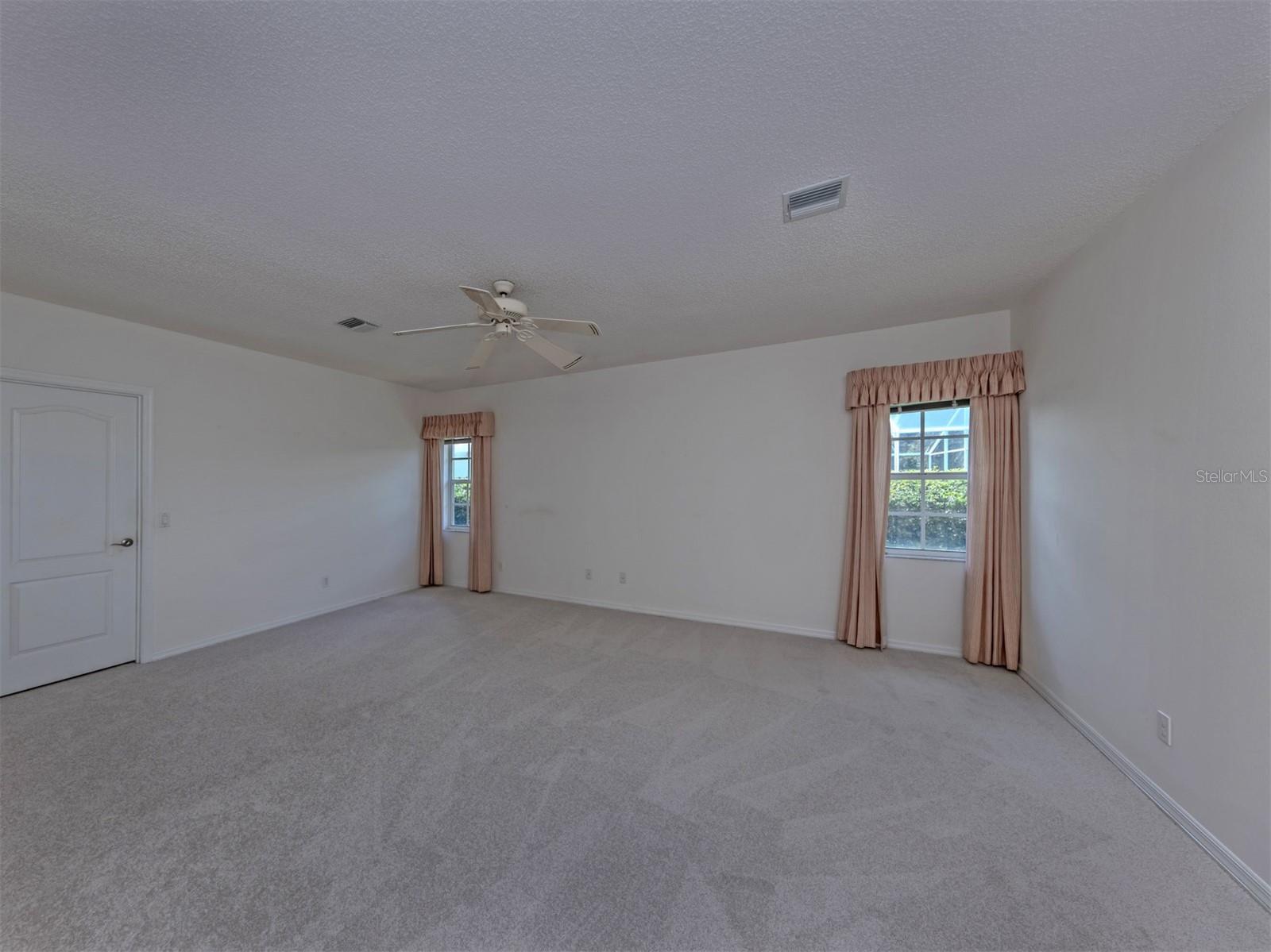 1520 JASPER CT — photo 11