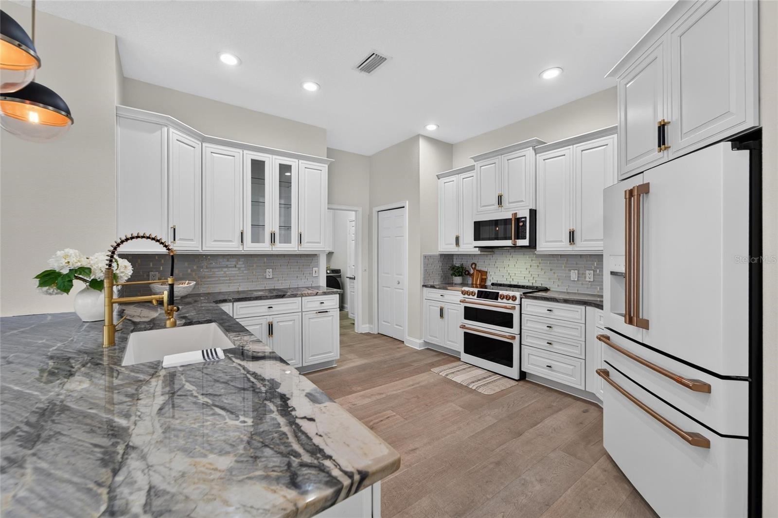 429 MANNS HARBOR DR — photo 44