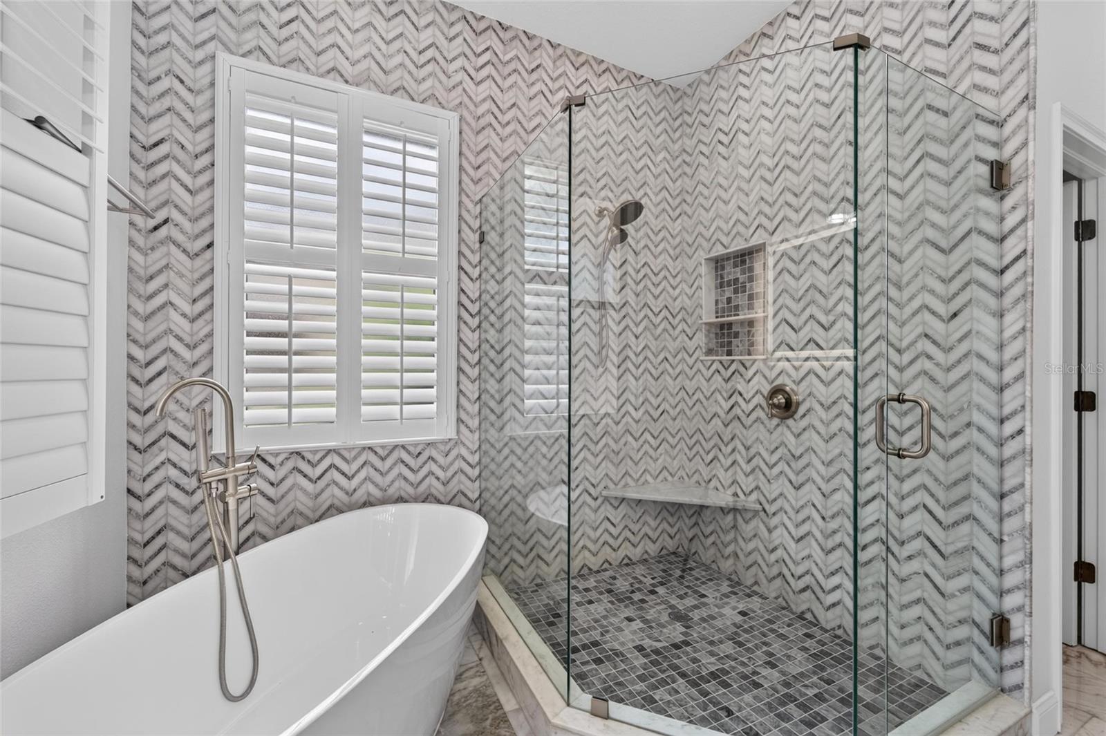 429 MANNS HARBOR DR — photo 31