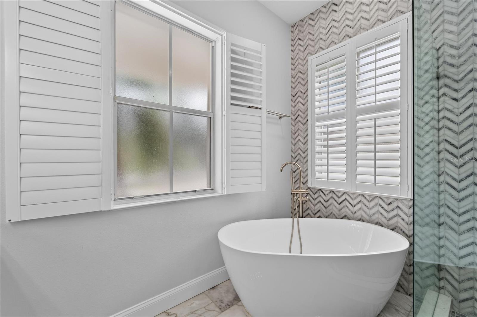 429 MANNS HARBOR DR — photo 32