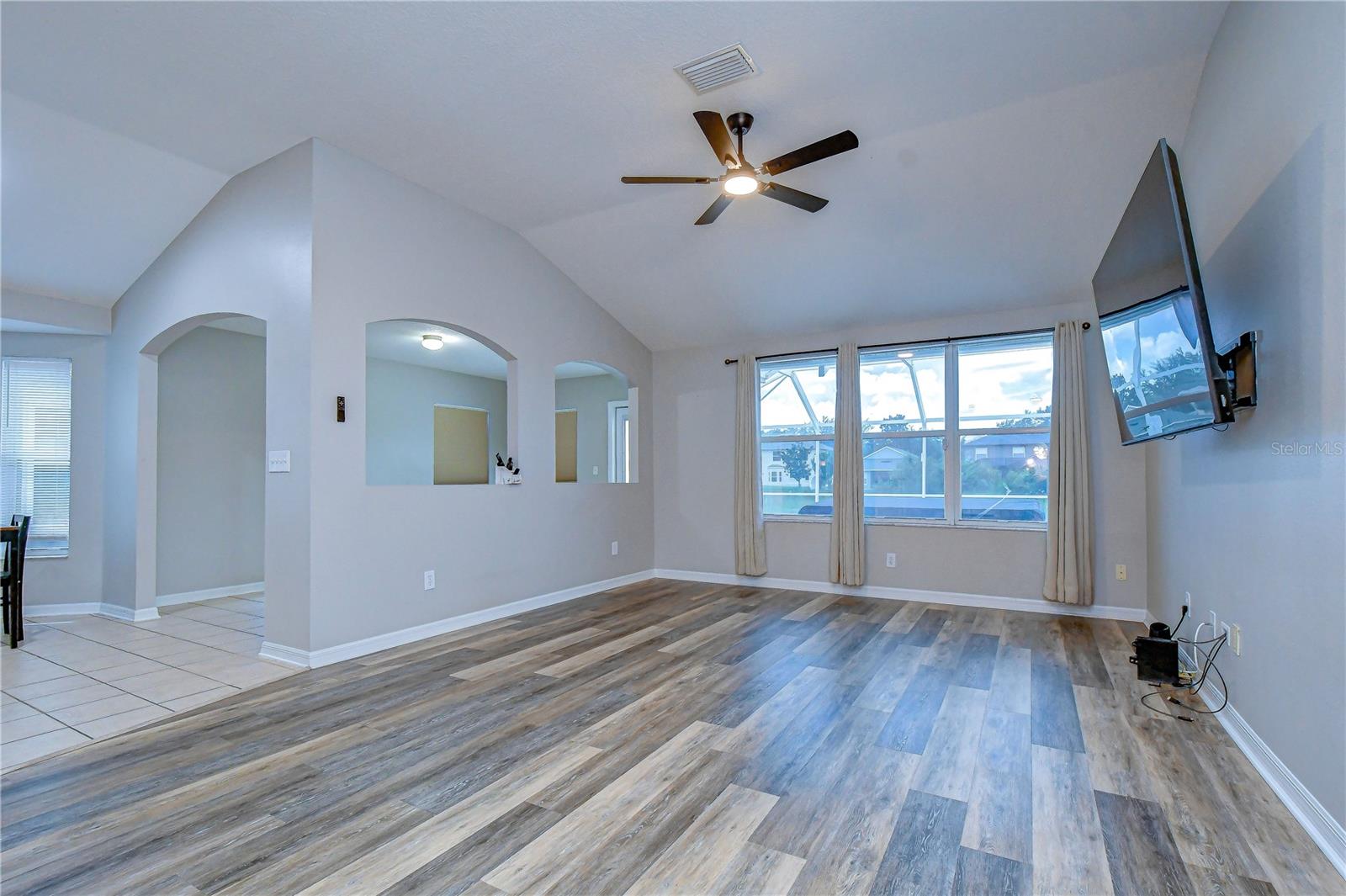 11117 RODEO LN — photo 13