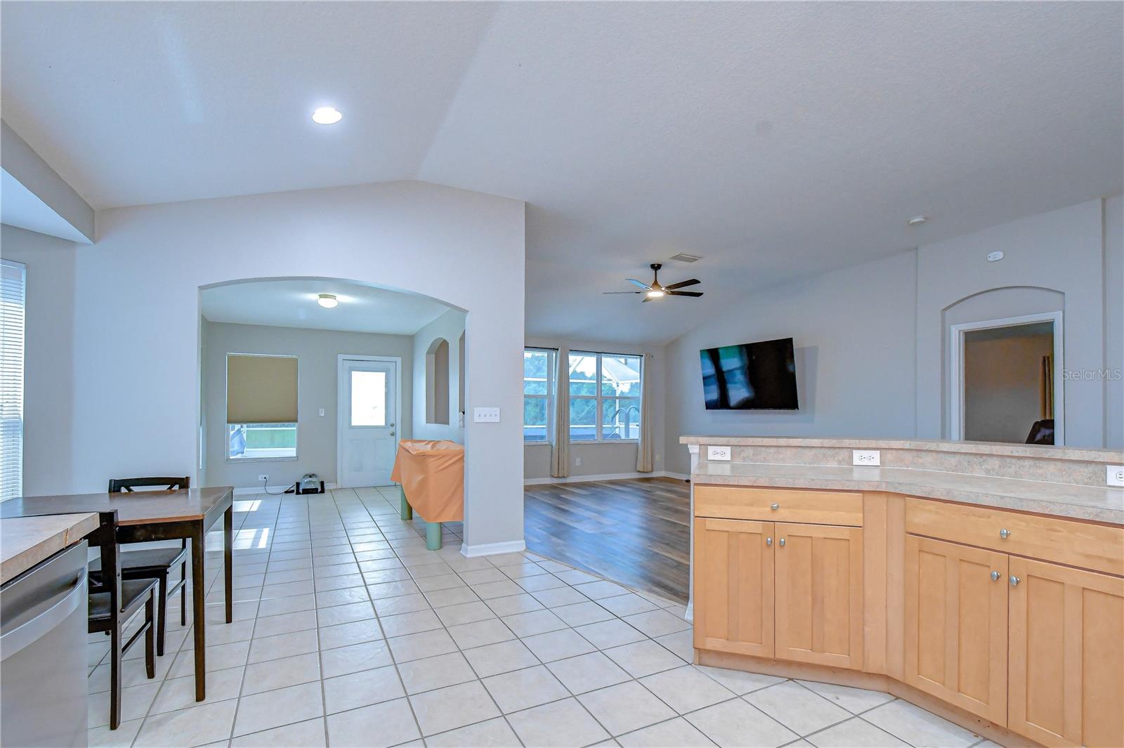 11117 RODEO LN — photo 8
