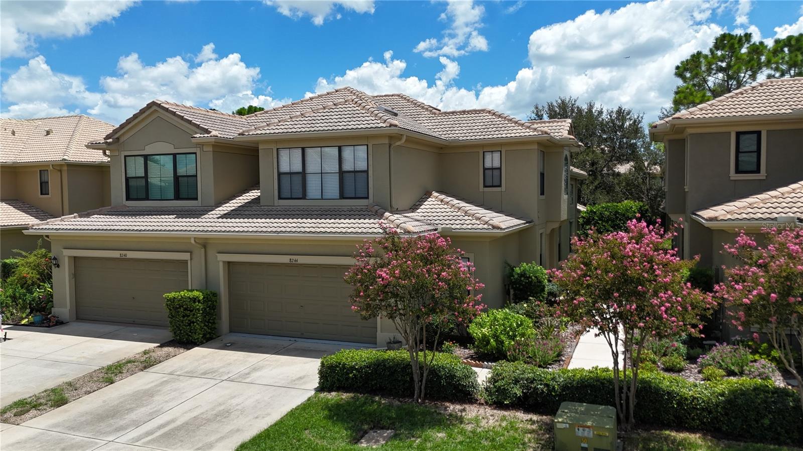 8240 ACADIAN LN — photo 4