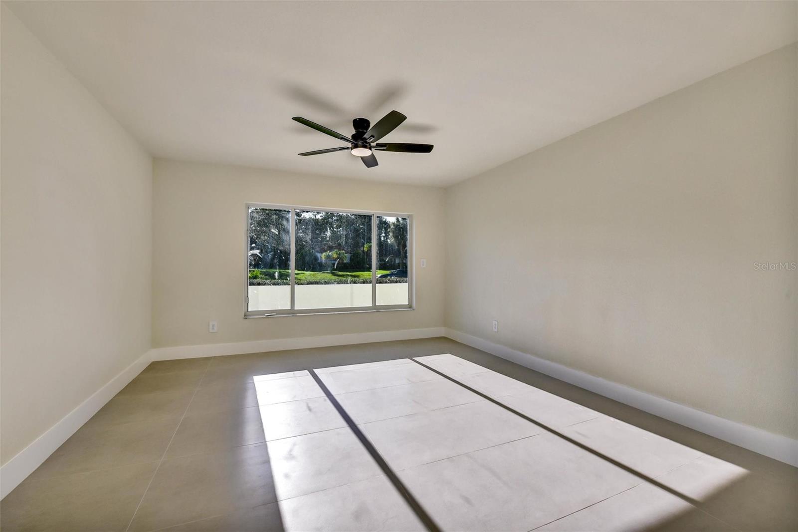 207 DUNBRIDGE DR — photo 37