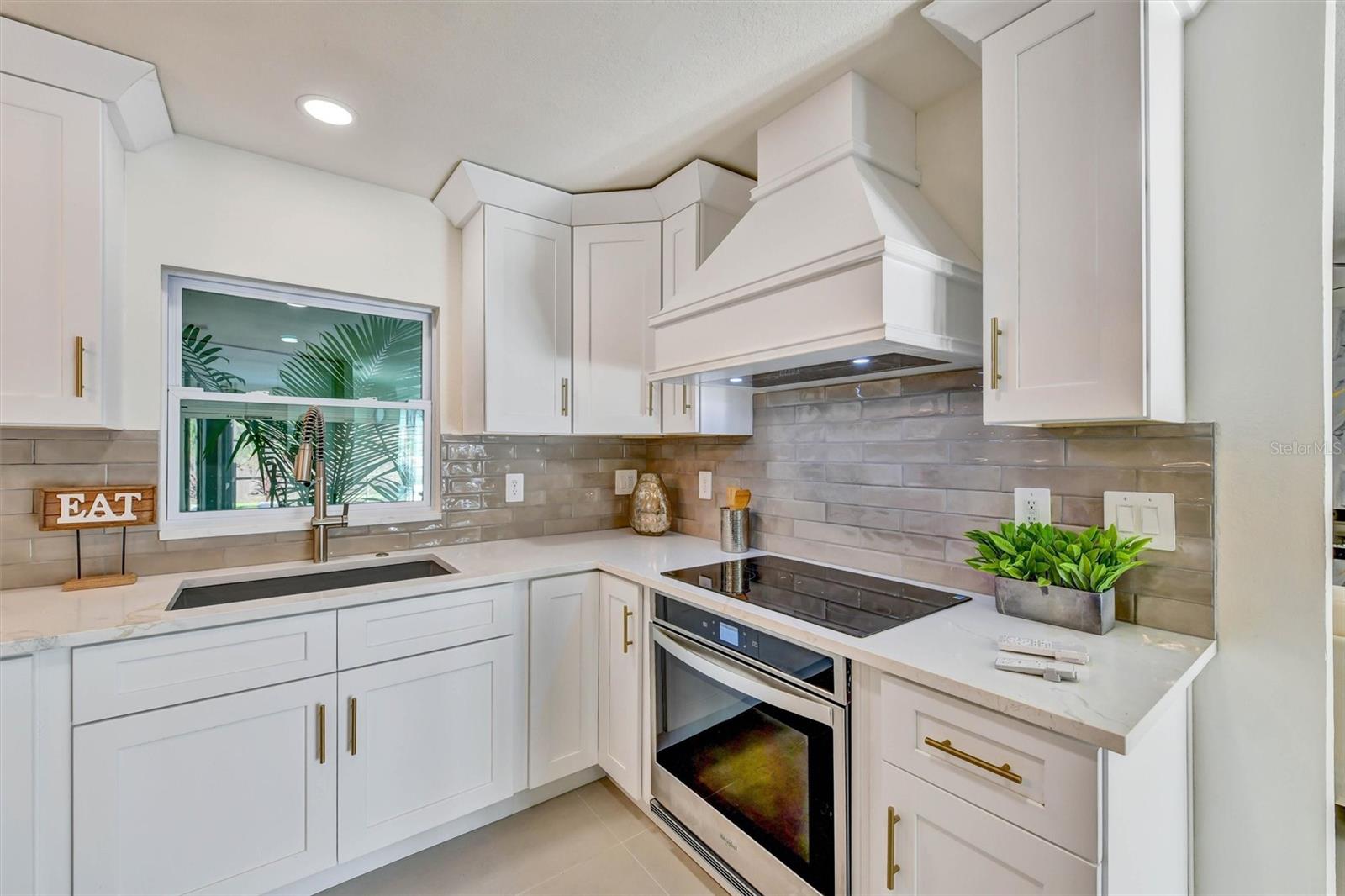 207 DUNBRIDGE DR — photo 14