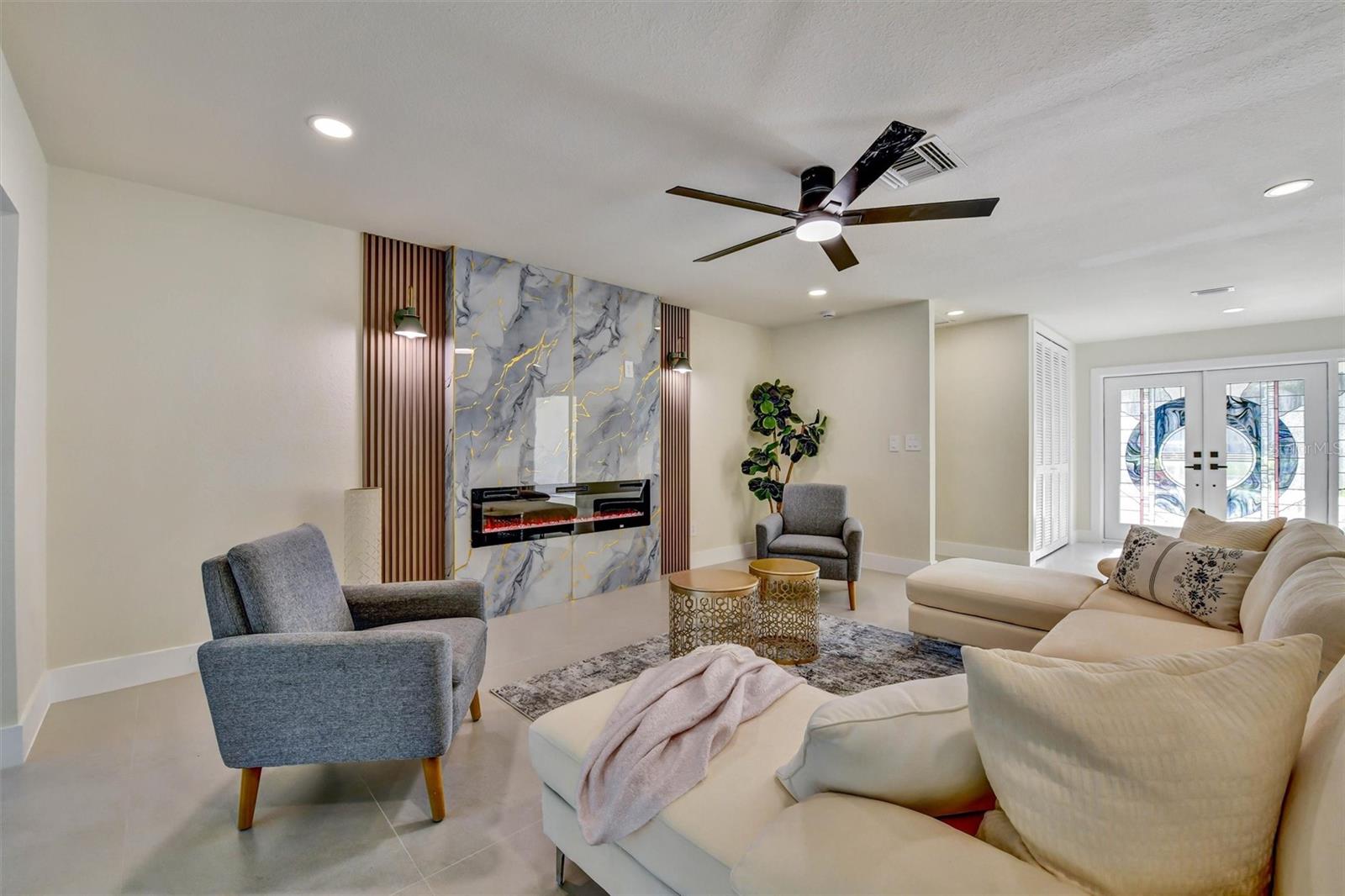 207 DUNBRIDGE DR — photo 9