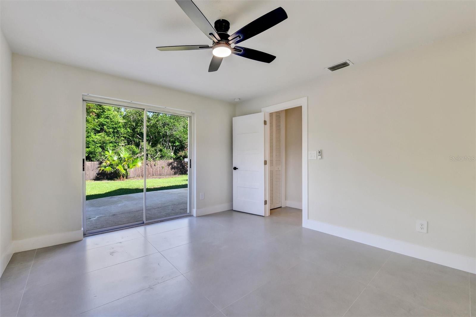 207 DUNBRIDGE DR — photo 30