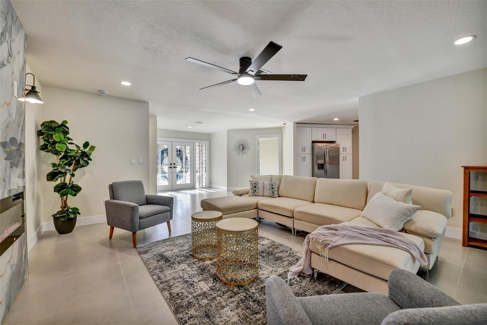 207 DUNBRIDGE DR — photo 10