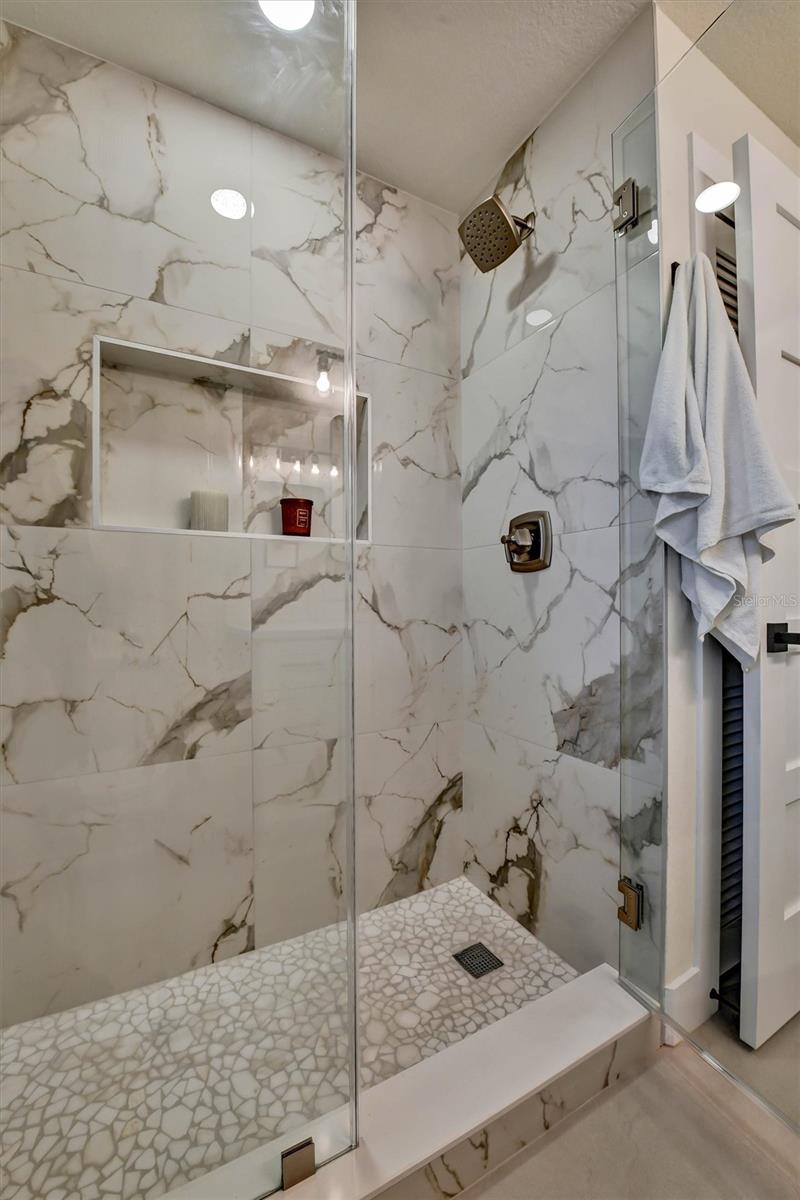 207 DUNBRIDGE DR — photo 28