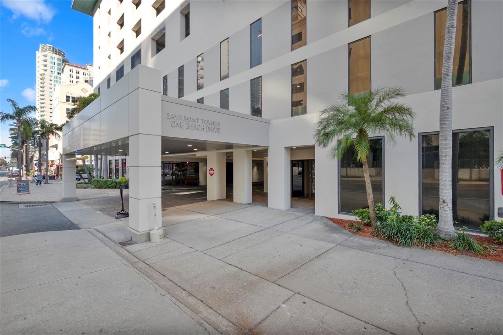 1 BEACH DR SE #1109 — photo 2