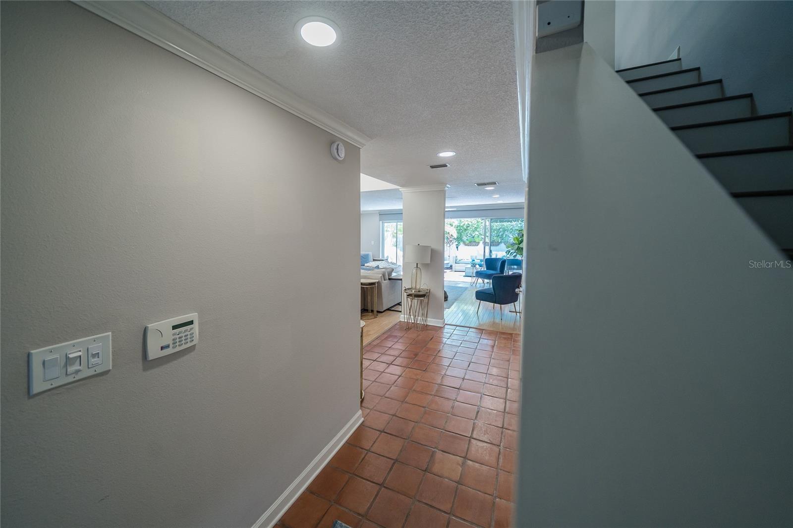 2939 W KNIGHTS AVE — photo 31
