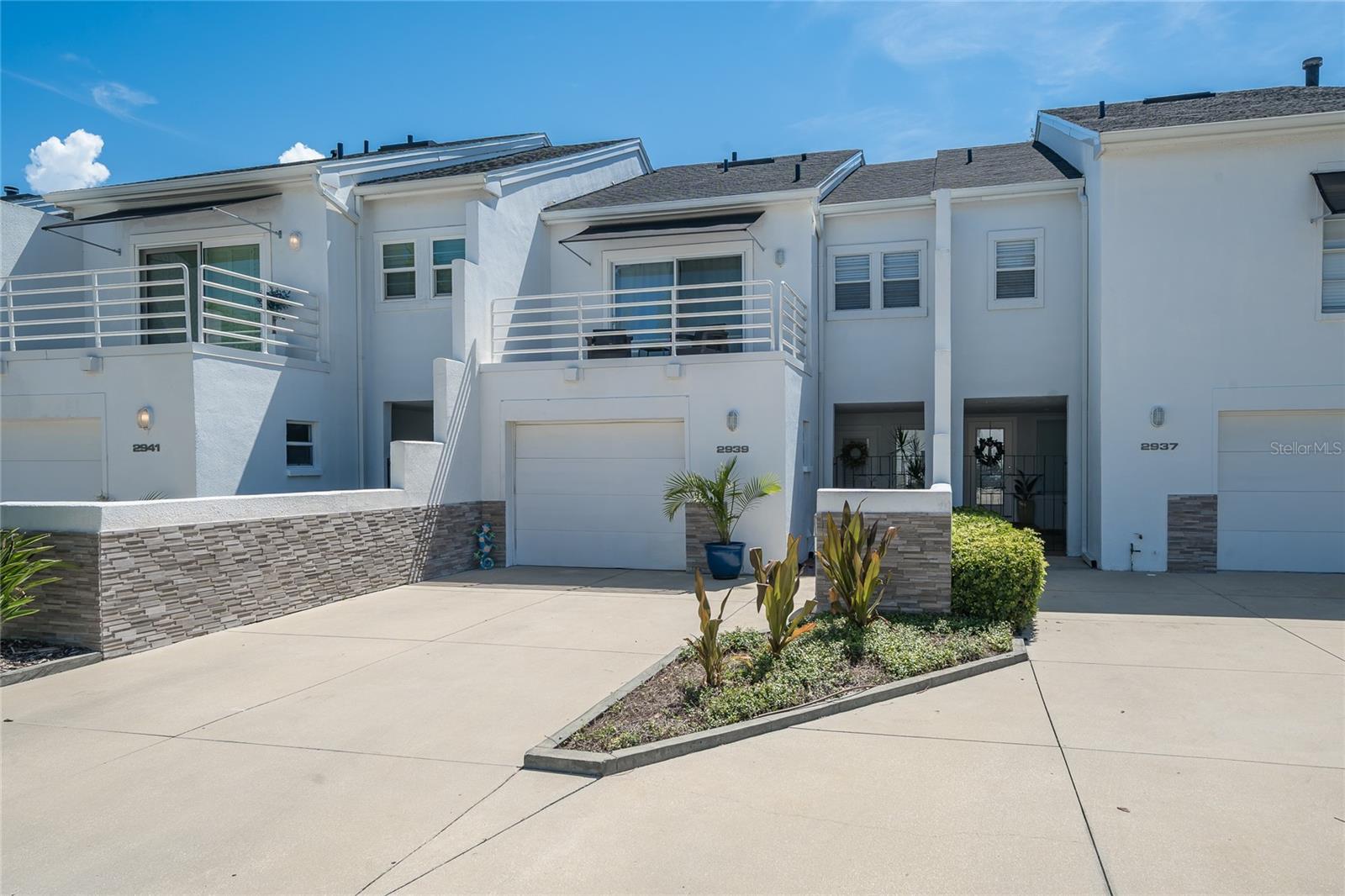 2939 W KNIGHTS AVE — photo 55