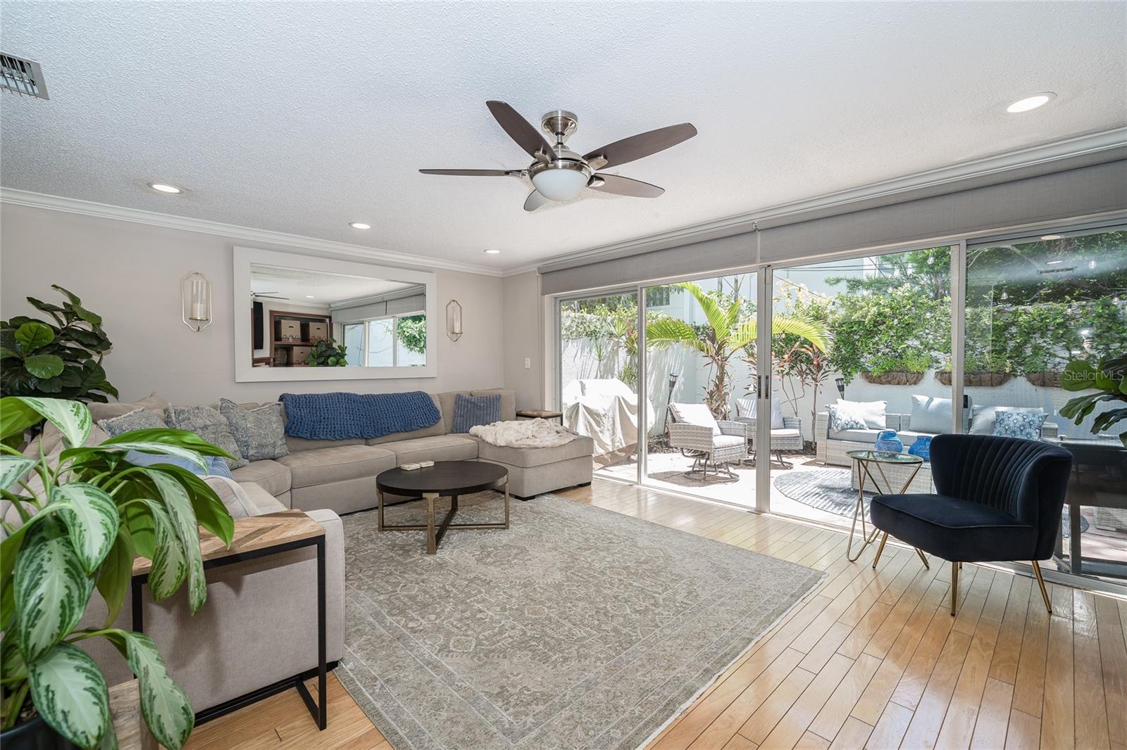2939 W KNIGHTS AVE — photo 5