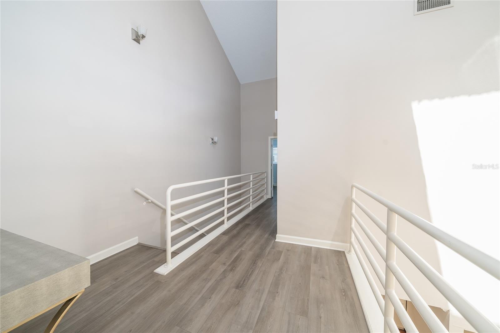 2939 W KNIGHTS AVE — photo 10