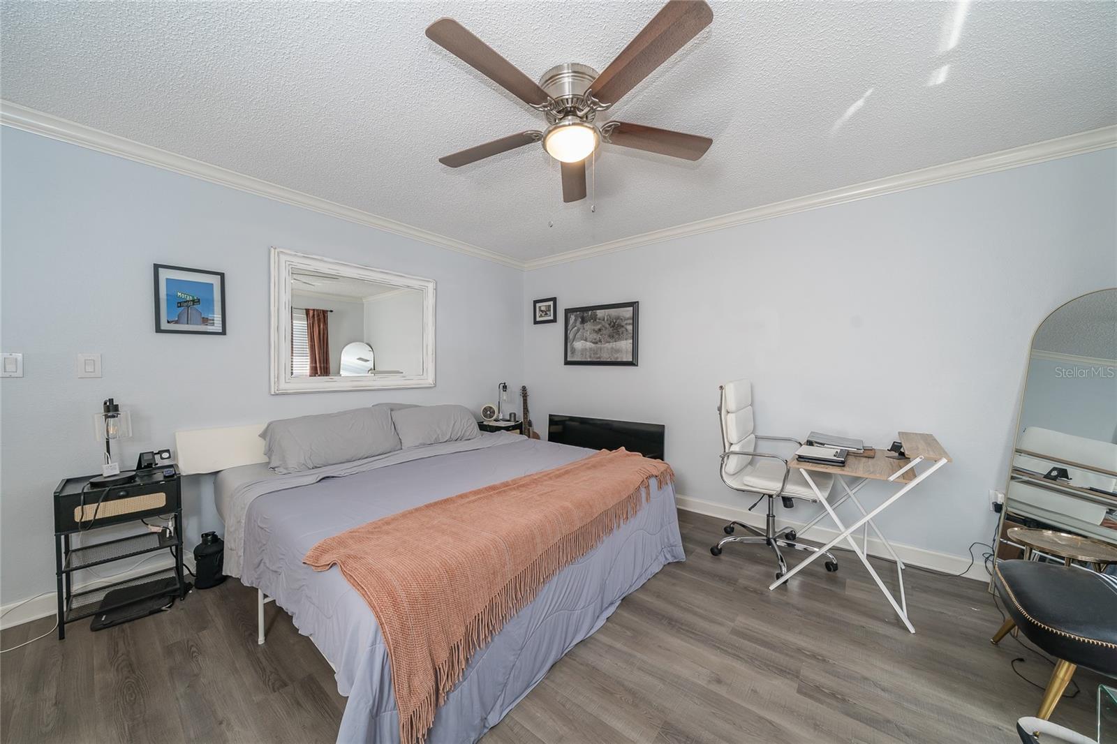 2939 W KNIGHTS AVE — photo 52