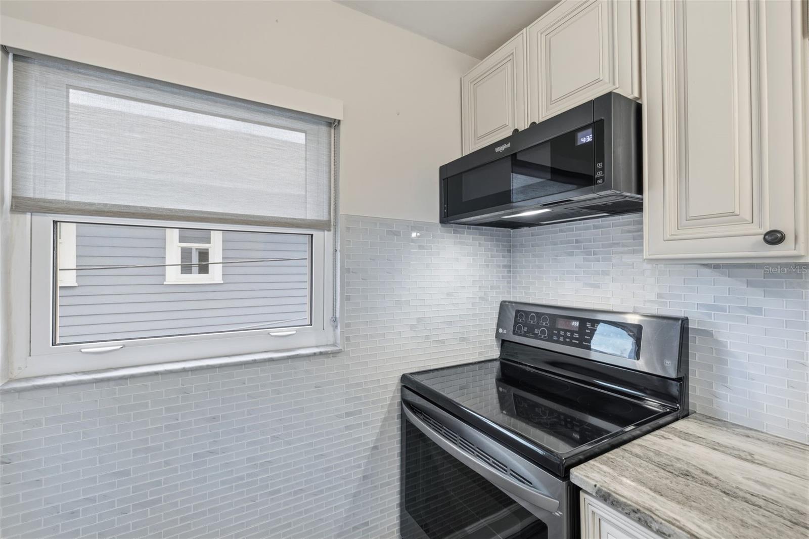 841 4TH AVE N #27 — photo 15