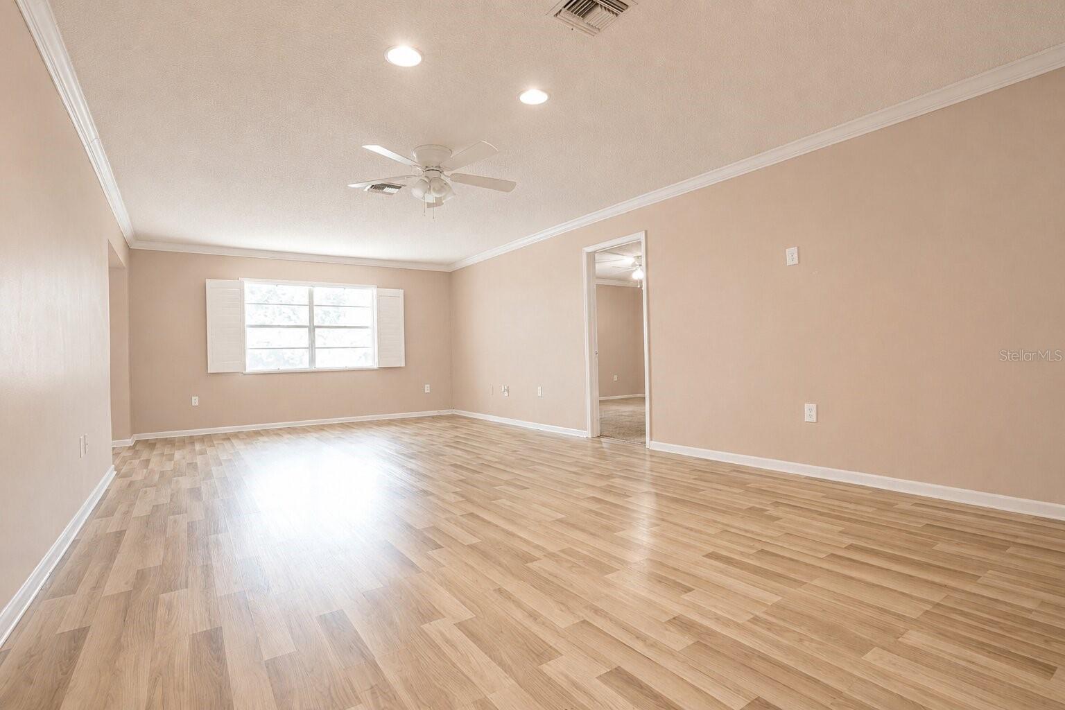 510 PALMER CIR — photo 6