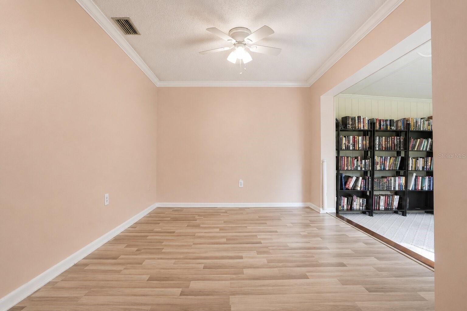 510 PALMER CIR — photo 22