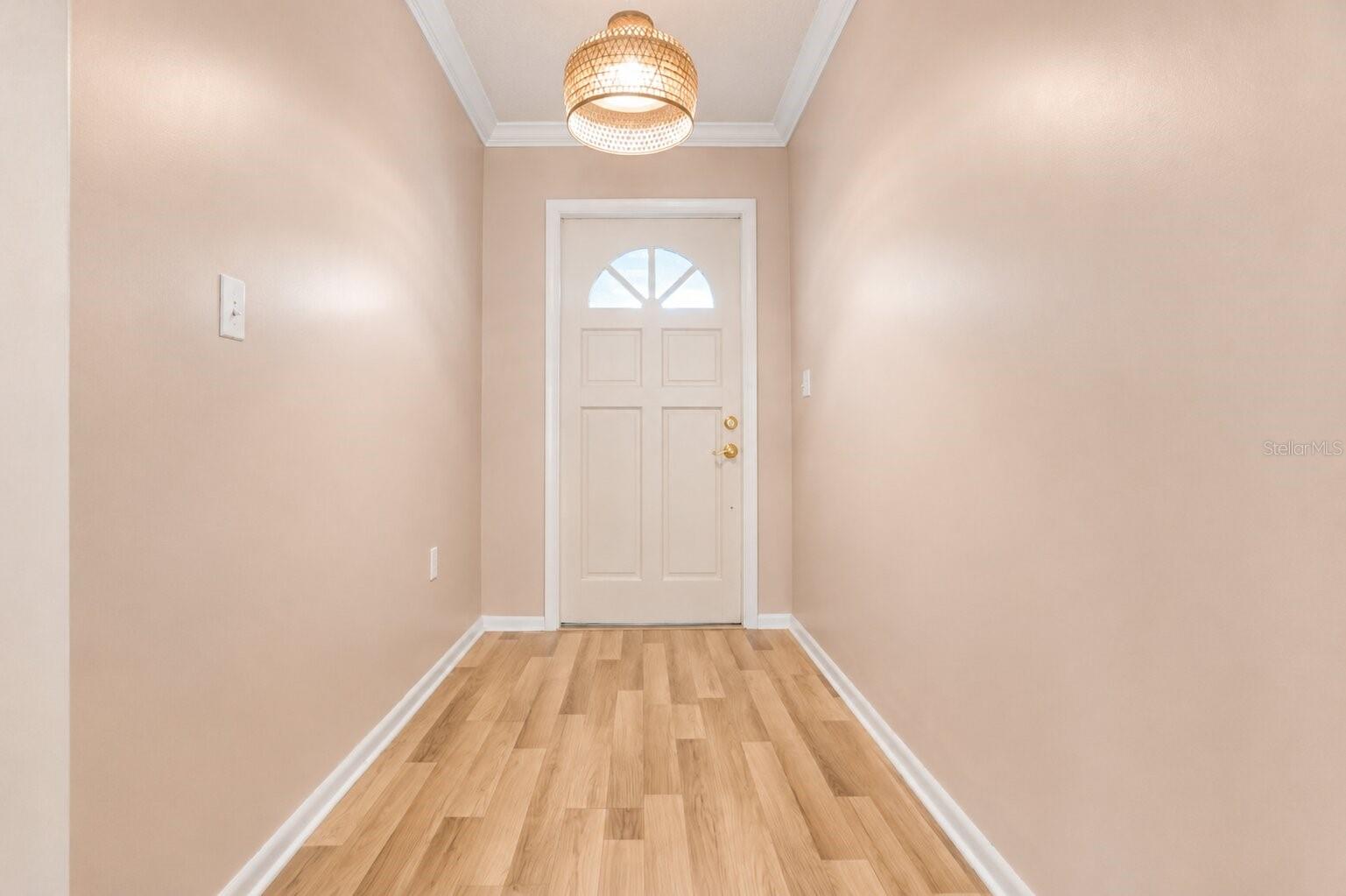 510 PALMER CIR — photo 4